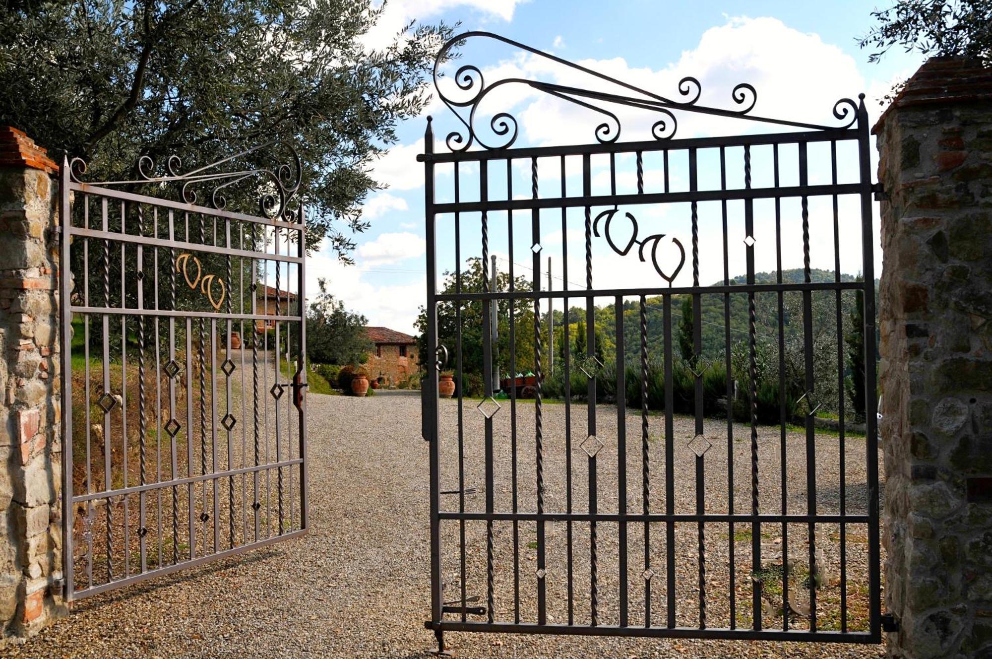Ventena Vecchia Antico Frantoio Montevarchi Bagian luar foto