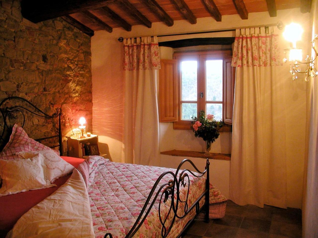 Ventena Vecchia Antico Frantoio Montevarchi Bagian luar foto
