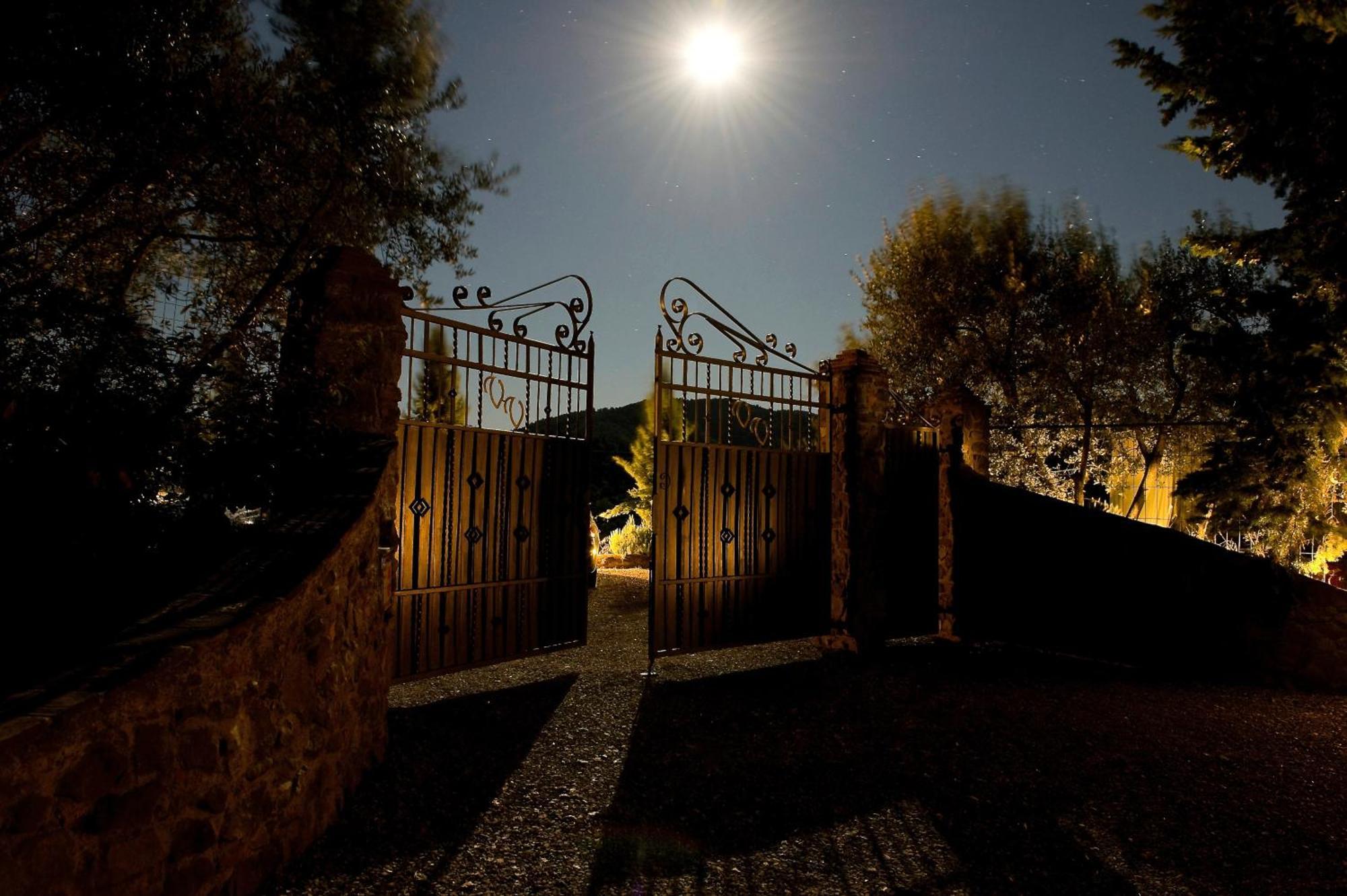 Ventena Vecchia Antico Frantoio Montevarchi Bagian luar foto